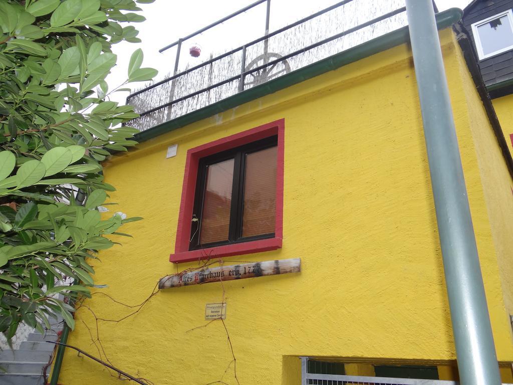 Haus Am Bachgasse - Haus Von 1777 Mit Sauna Zell an der Mosel Exteriér fotografie